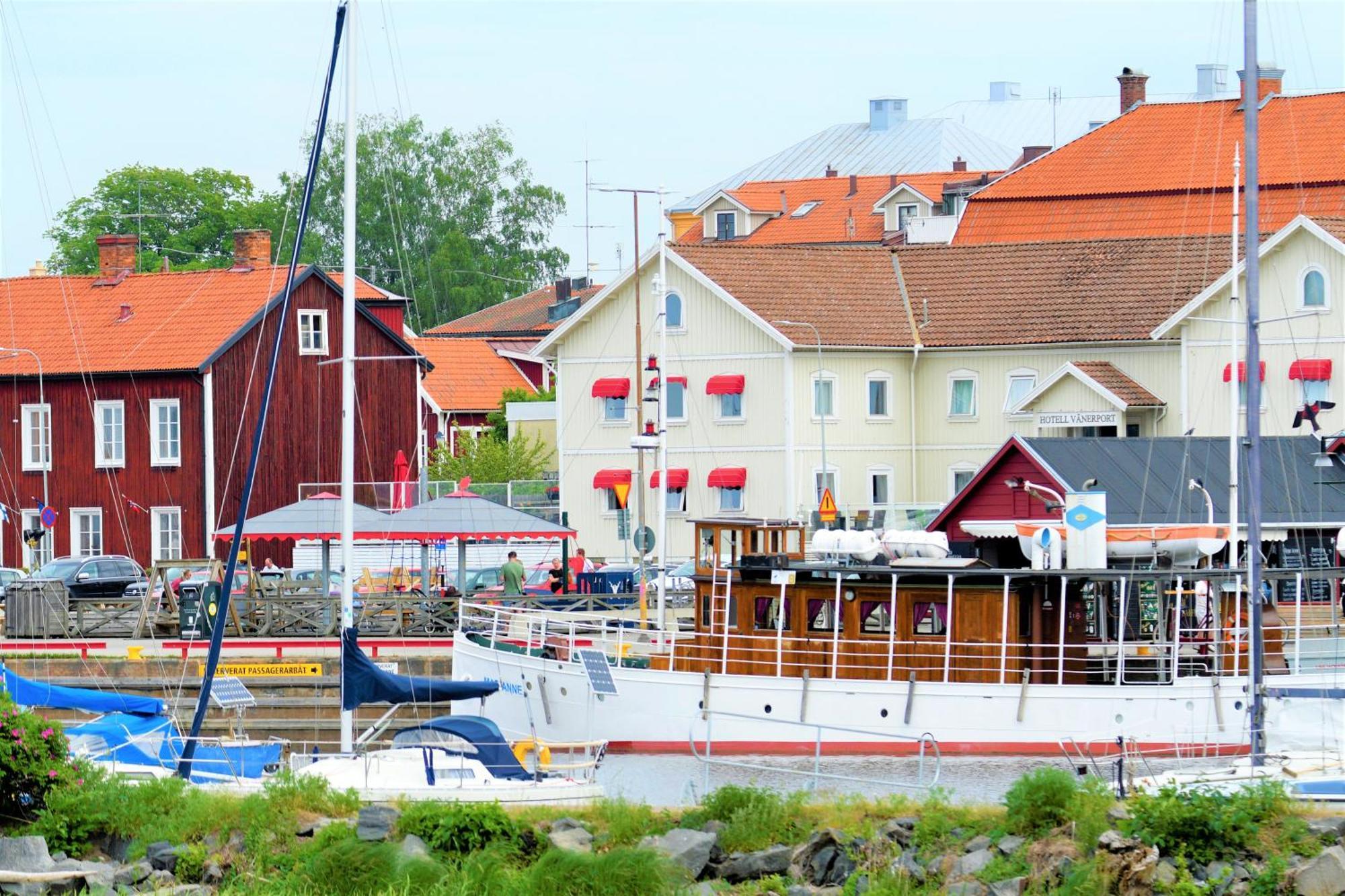 Brodderud Apartments Mariestad Ngoại thất bức ảnh